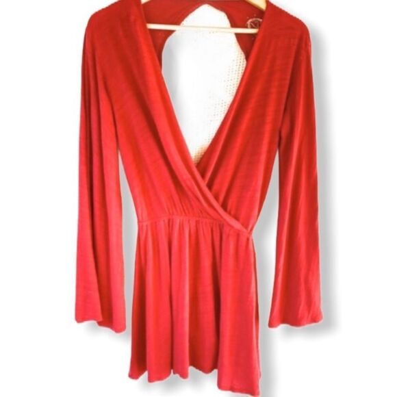 Blue Life‎ Shorts Romper Red Bell Sleeves - Picture 1 of 9